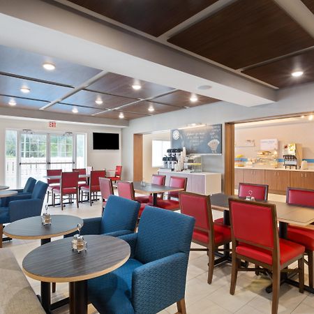 Holiday Inn Express & Suites Tavares By Ihg Luaran gambar