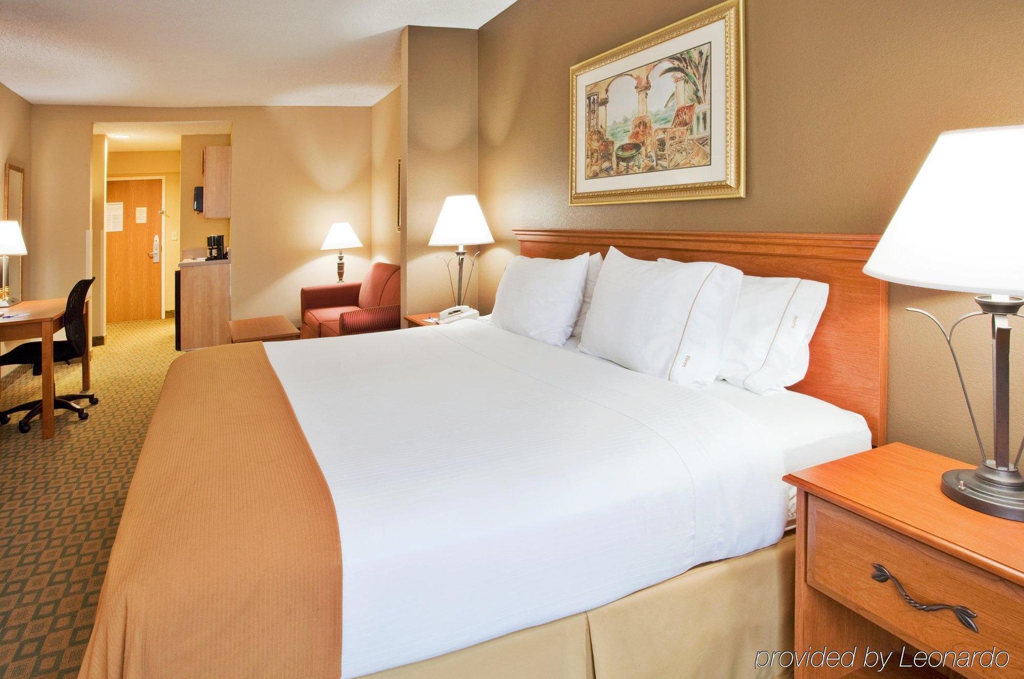 Holiday Inn Express & Suites Tavares By Ihg Bilik gambar